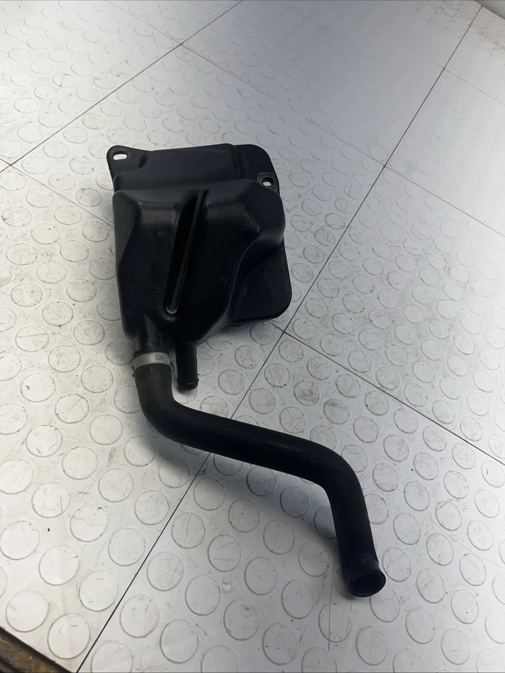 Ducati Monster 620 2003 tanque de botella de aceite S2R OEM Foto 4 de 4