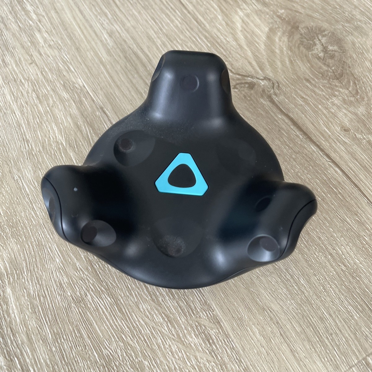 HTC Vive Tracker 2.0（3個） 3 Htc Vive Tracker 2.0 with straps+2 1.0 base stations Vrchat full