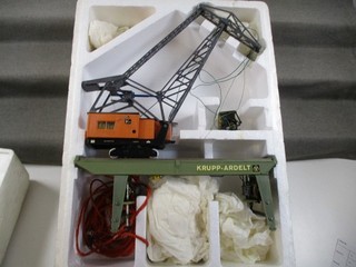 Wiad 307 E Track H0 AC Gantry Crane System Analogue in Original Packaging F15