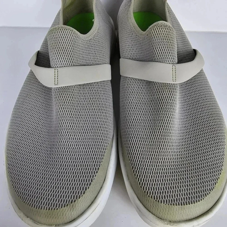 Oofos OOmg eeZee Recovery Low Slip On Shoe Sneaker Gray Women's Size 11 EU 42 - Image 2 of 4