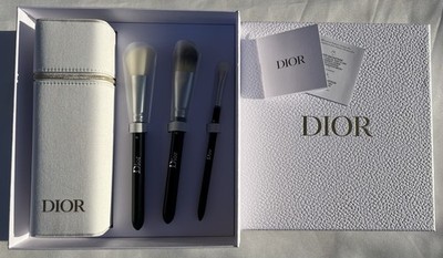 Dior Backstage Pinsel Set X3 + Pinselhalter/ Etui (weiß) **recycelte Materialien**
