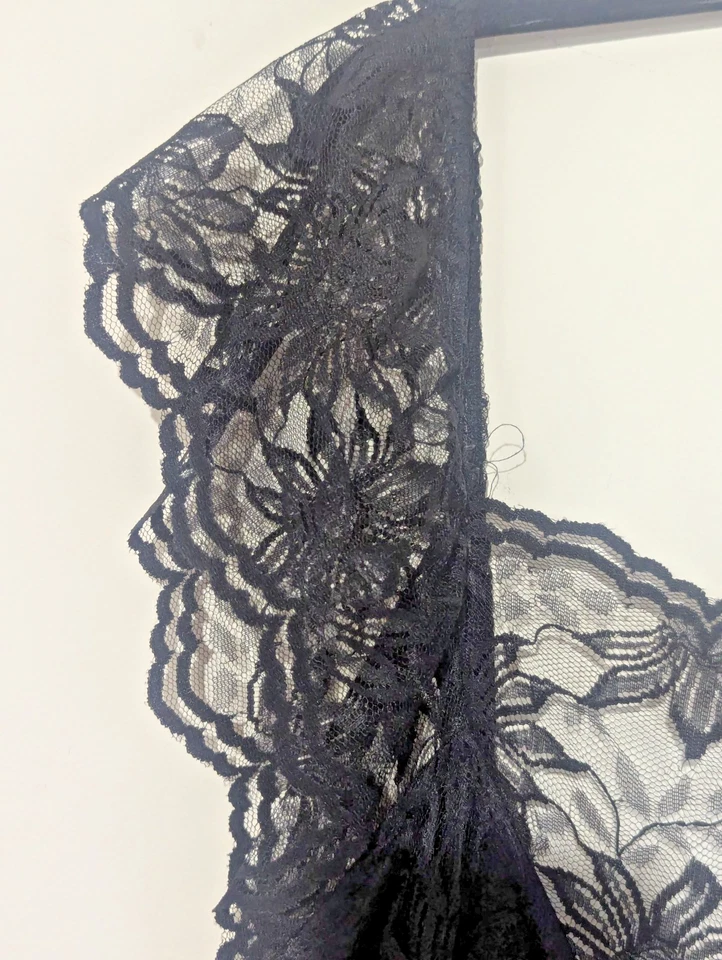 Vestido De Colección Scarlett Jrs Whimigoth Talla XS (?) Dobladillo con volantes de encaje floral bruja transparente Foto 3 de 4