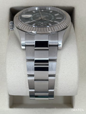2025 Rolex Sky-Dweller 42mm 336934 Stainless Steel Oyster Green Dial 4