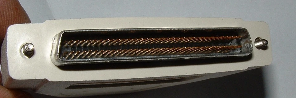 HP A1658-62024 REV B High Voltage Differential/Fast Wide SCSI terminator - Image 2 of 4