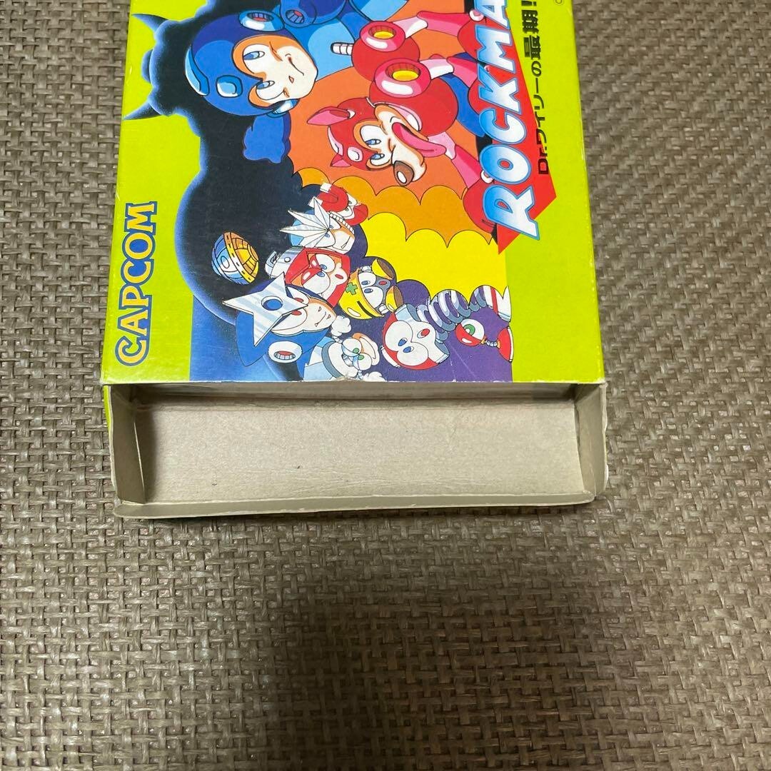 Rockman 3 Megaman Famicom Nintendo FC Japan Import NES NTSC-J look