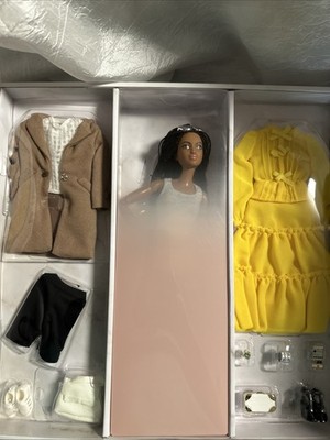 12'' Barbie Signature Barbie Style #2 Fashion Doll Gift Set~Gold Label~GTJ83