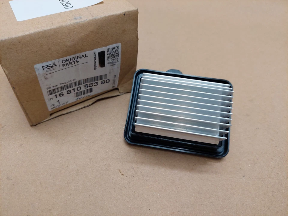 Vauxhall Crossland X Heater Blower Motor Resistor 1681055380 Citroen Genuine - Image 4 of 4