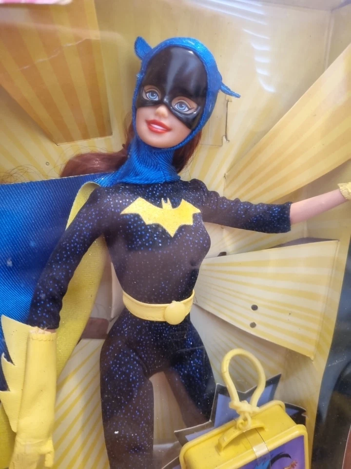 New 2003 MATTEL AND DC COMICS BARBIE DOLL BATGIRL - Image 2 of 2