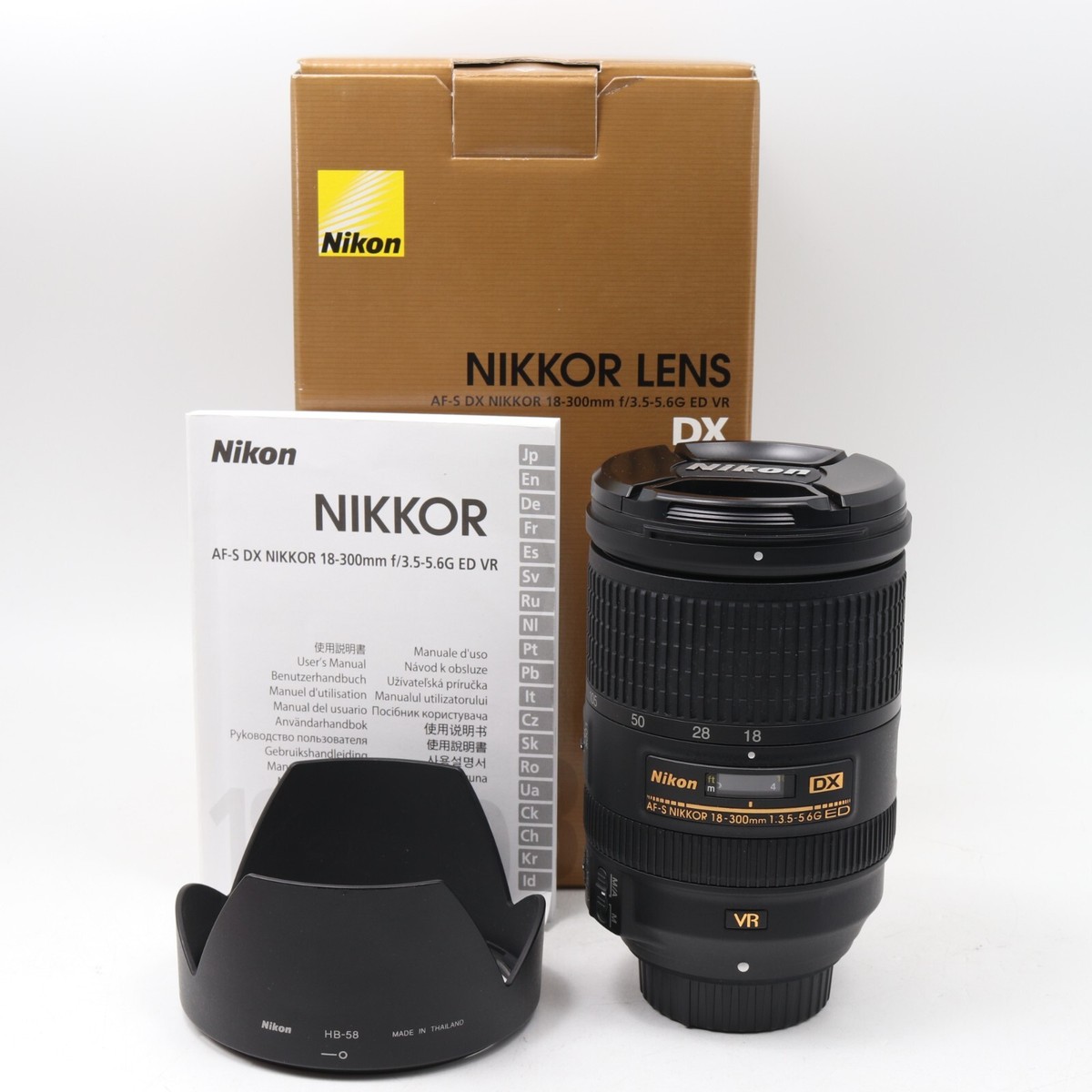 Nikon AF-S DX ED 18-300mm f/3.5-5.6 G VR Zoom Lens + Hood