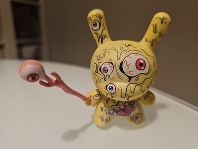 Kidrobot Dunny 2016 Eyezon Mishka series eyeball staff Maurice Blanco 3'' vinyl 