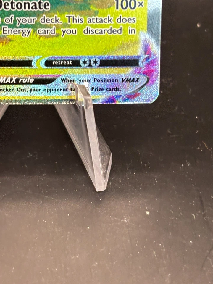 Flareon VMAX SWSH180 SWSH: Sword & Shield Promo Cards Holo - Image 4 of 4