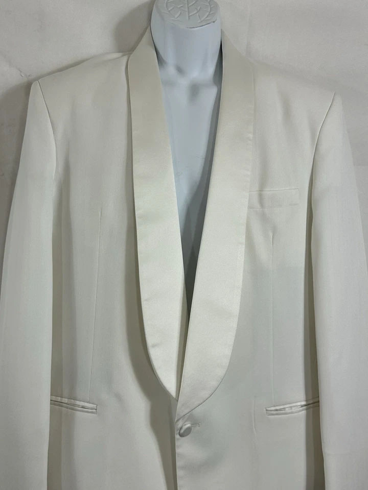 Chaqueta de Esmoquin Blanca Formal Wear by Raffinati Talla 37R Solapas de Satén con Muescas Foto 2 de 4