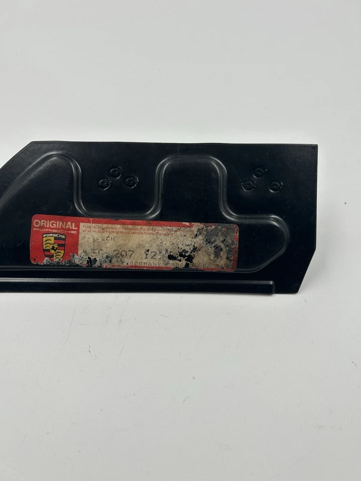 Placa de cubierta del enfriador de aceite Porsche 911 OEM 1984-1989 Foto 4 de 4