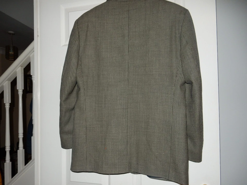Vintage Debenhams Pure New Wool Houndstooth Lined Sports Blazer Jacket 40" Short - Image 2 of 4