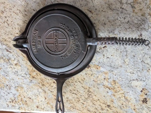 Griswold American No. 8 Waffle Iron w/ Base 885/886/975 Vintage Antique