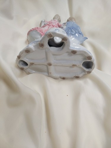 Porcelain Victorian Man & Woman Couple Romance Figurine Statue - Picture 3 of 4