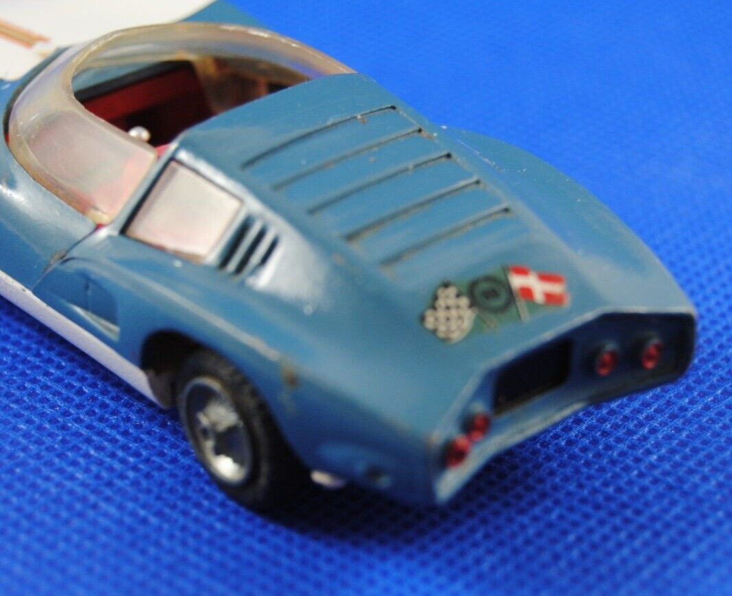 Foto 17 di 24