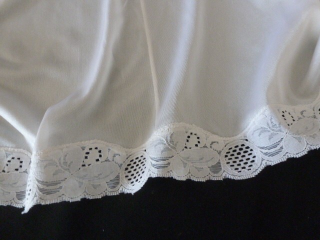 Jupon Vintage Dentelle - Taille élastique 42/44/46, Blanc Cassé, Style Rétro Charmant