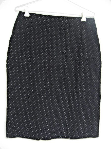 PORTMANS BLACK+ TINY WHITE POLKA DOTS PENCIL SKIRT WITH BACK PLEATED HEM SIZE 10