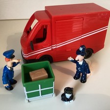 Postman Pat Special Deliver  SDS PAT 2 Van With Pat, Jess And Parcel PC Selby