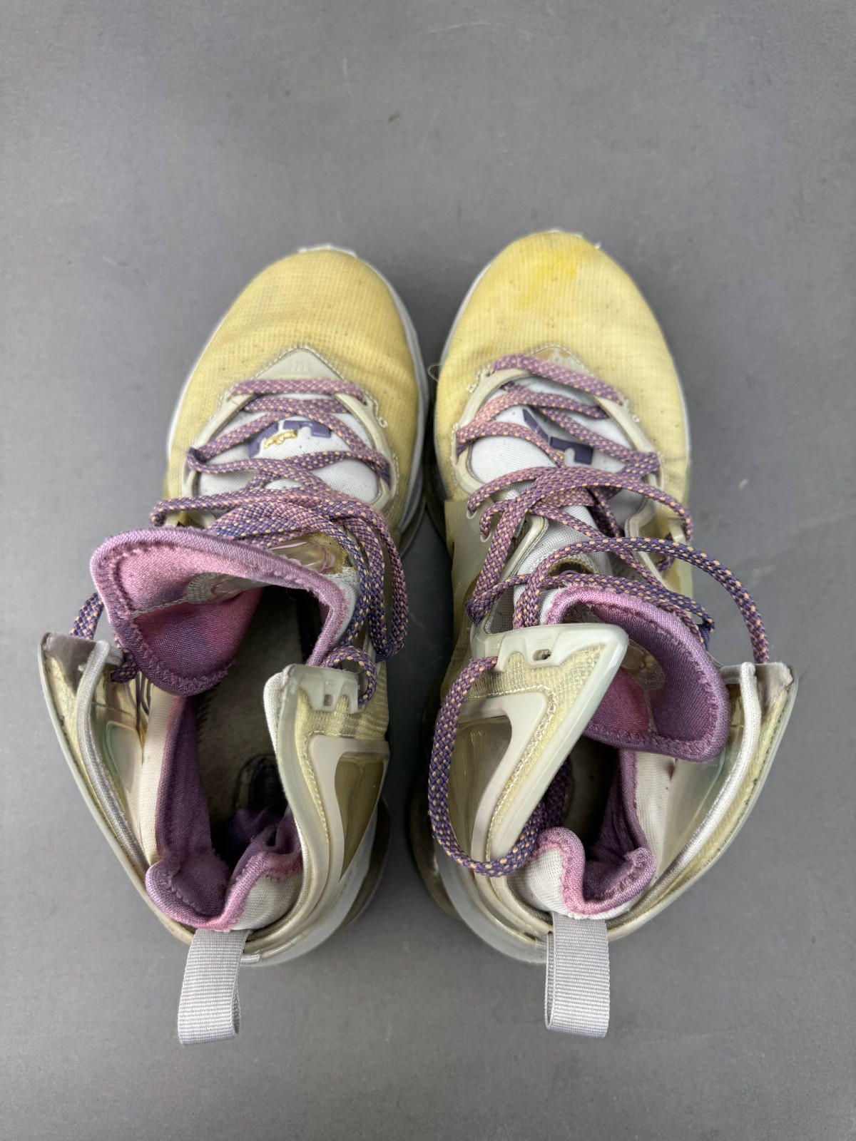 Size 9.5 - Nike LeBron 19 “Strive For Greatness” … - image 4