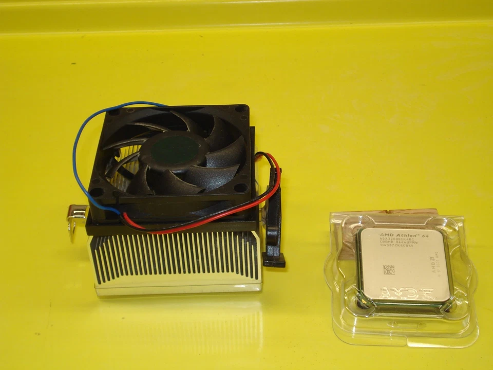 Procesador AMD Athlon 64 X 2 Dual Core ADA 3200 DIK4BI Foto 4 de 4