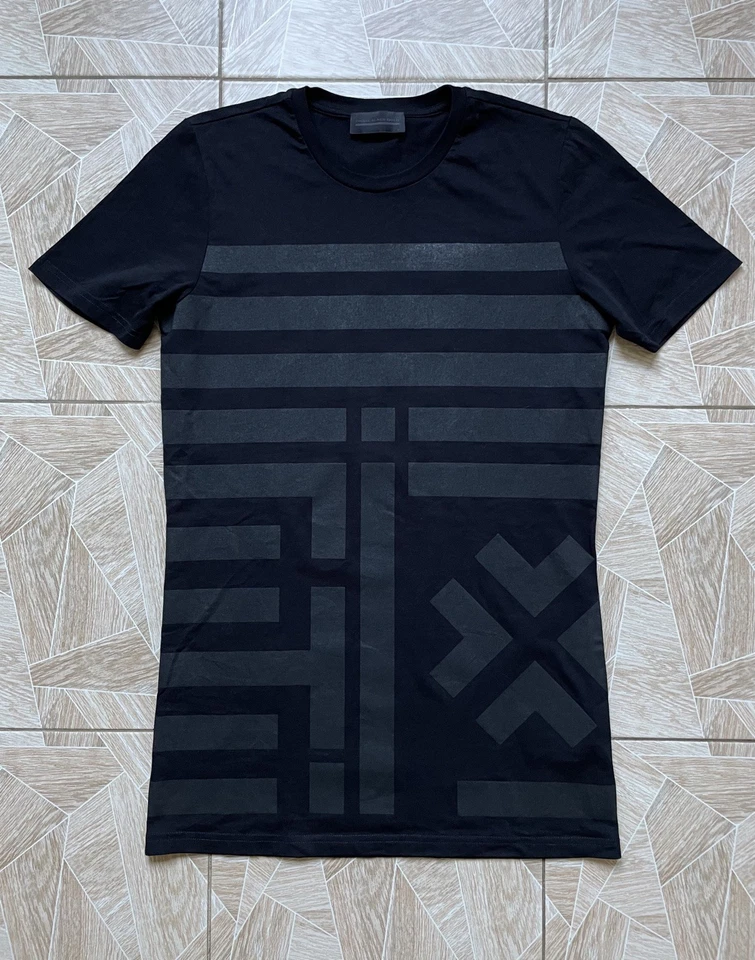 Camiseta Rara Diesel Negra Dorada Gráfica Negra Estampado Geométrico Logo Minimalista Talla S Foto 4 de 4