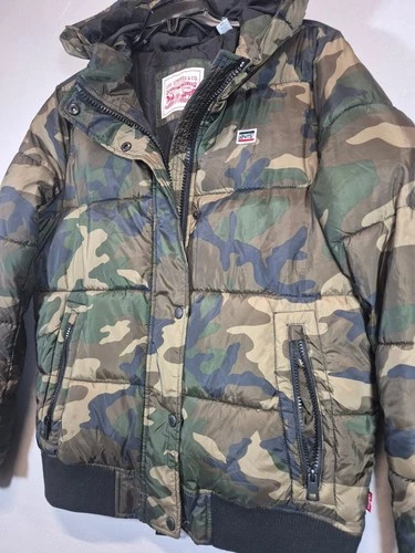 Levi's Camo Puffer Jacket XS Green Woodland Camouflage Hooded Winter Coat image 4