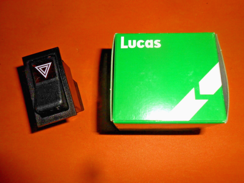 LUCAS HAZARD ROCKER SWITCH + Mounting Frame - SPB450 - 第 1/5 張圖片