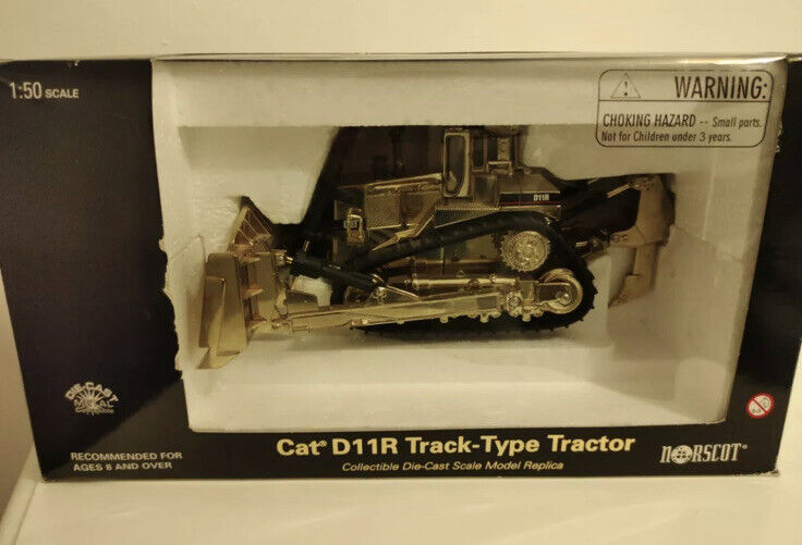 Norscot 55062 CAT D11R Tracked Dozer, 75 Years Gold Edition Norscot 55062 CAT D11R Tracked Dozer, 75 Years Gold Edition