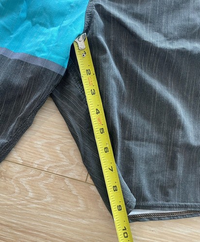 Volcom Stoneys Swim Trunks Mens 34 Gray Teal Blu Stripe 9” Inseam Logo Embroider - Picture 9 of 10