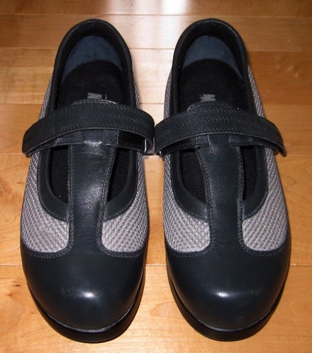 DREW Desiree Dk Gray Leather & Mesh Mary Jane Orth