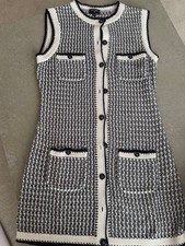CHANEL Black White Tweed Dress Sleeveless Button Pocket Size 38 Classic SR2274