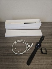 Apple Watch Series 3 GPS 38mm Cassa in Alluminio Grigio Siderale Cinturino...