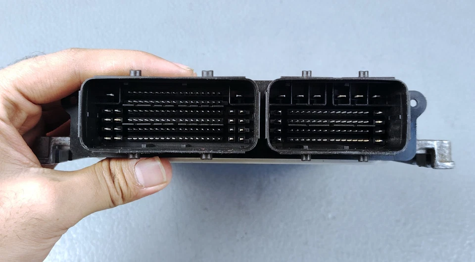 Peugeot Citroen 1.6 HDi Engine Control Unit ECU 0281032456 9814182680 EDC17C60 - Image 3 of 4