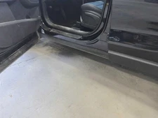 Driver Side SORENTO   2018 Rocker Panel Moulding 651125
