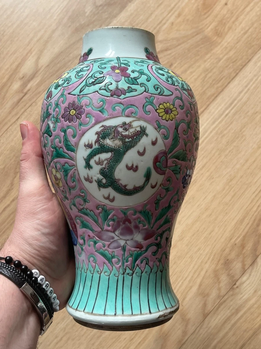 Cravate Style Asiatique Avec 3 Dragons - Rouge Et Bleu, Soie Et Porcelaine, Occasion, Motif Animal