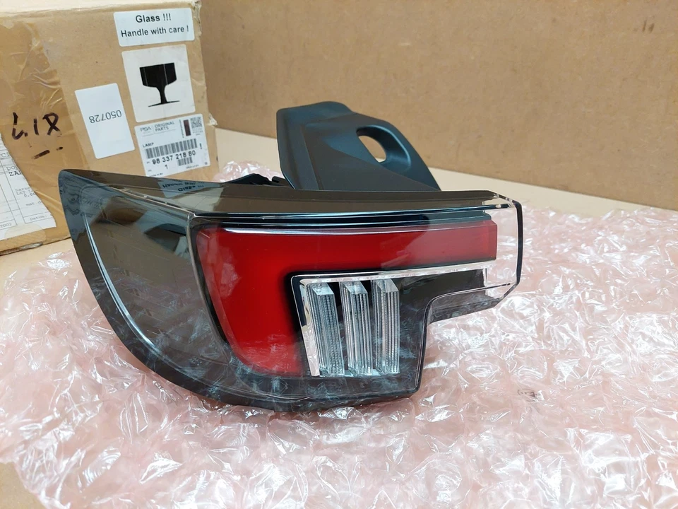 Vauxhall Mokka B Rear Left Side Tail Light Lamp 9833721880 2020-on Genuine NEW - Image 4 of 4
