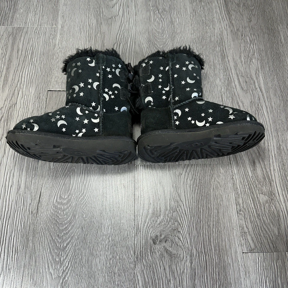 UGG 1119170T Toddler Baby Moon & Stars Leather Warm Sheep Fur Boots Size 8 - Image 2 of 4