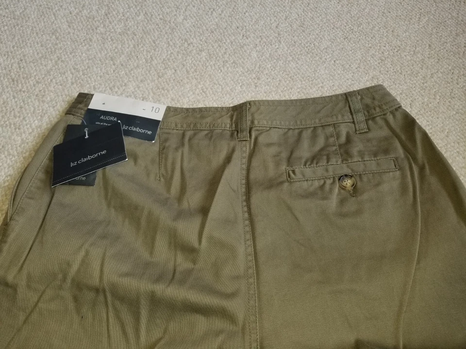 Pantalones de mujer nuevos con etiquetas-LIZ CLAIBORNE-verde ejército 100% algodón "Audra; recortado"-10 Foto 3 de 4