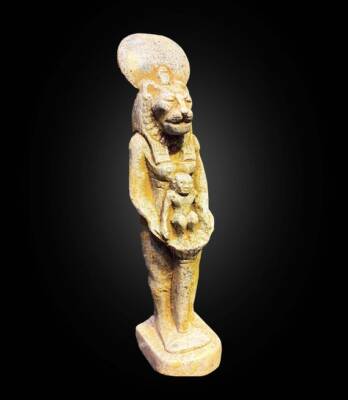 Geschnitzte ägyptische Göttin Sekhmet