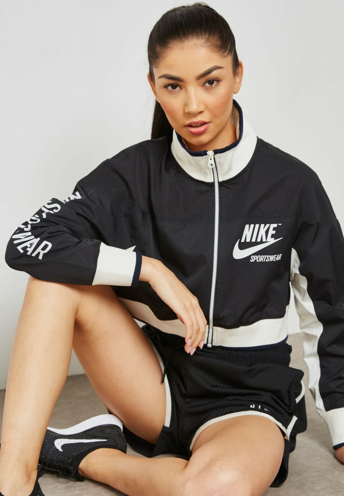 women's nike sportswear archive cropped track jacket