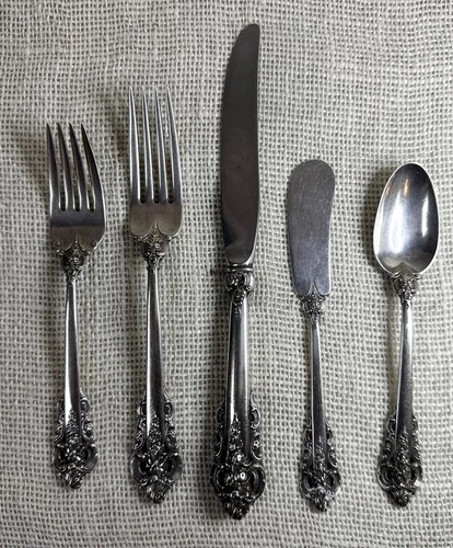 Wallace Grande Baroque Sterling Silver 5-Piece Place Setting (1941) w/ Butter Sp