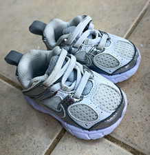 Baby/Toddler Size 3 Gray WHITE NIKE V5