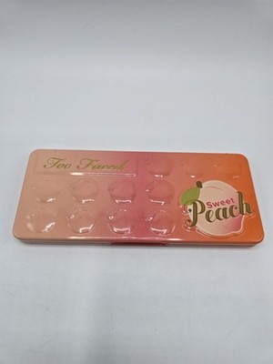 Too Faced Sweet Peach Glow Peach Highlighter Pressed Powder Glow Palette