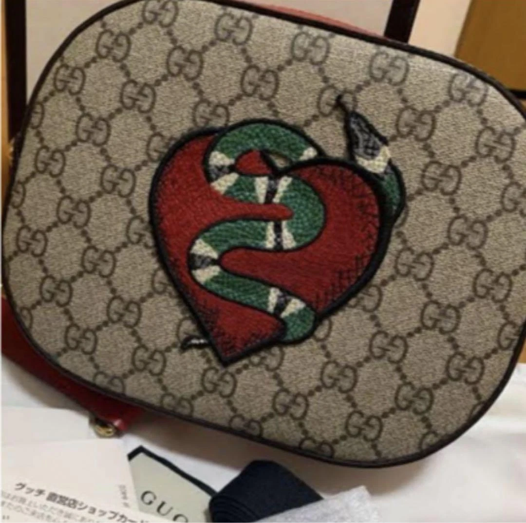 Sac à bandoulière Gucci coeur et serpent brodé sac à main créateur mode luxe