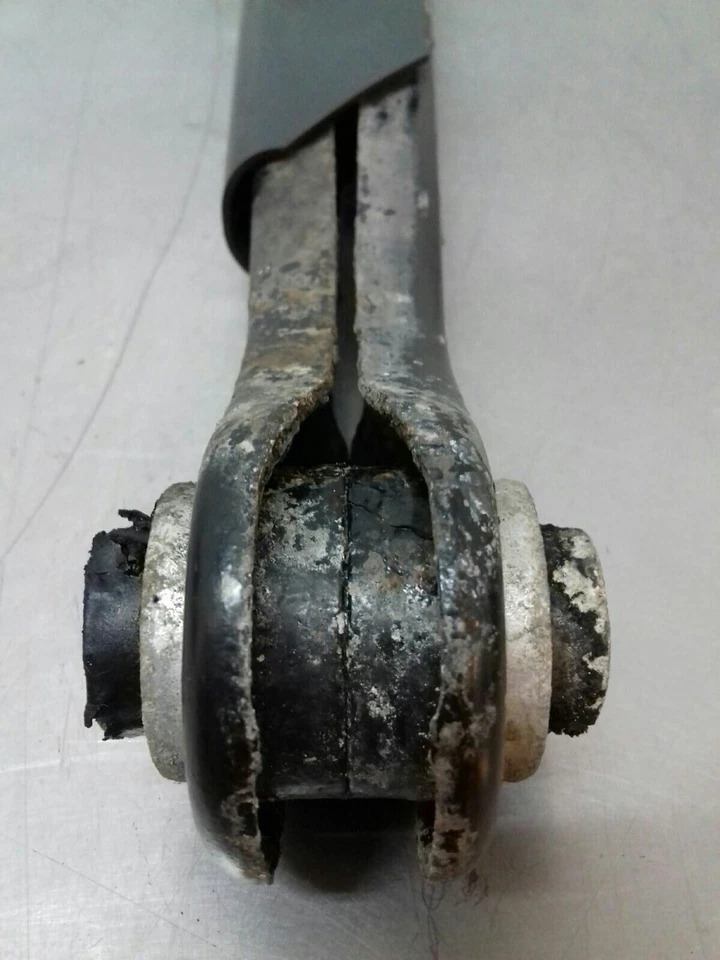 BMW E85 E86 Z4 / E83 X3 Right or Left Rear Lower Wishbone 33303411651 - Image 3 of 4