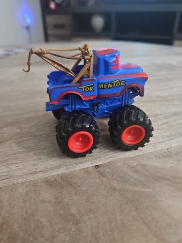 Disney Pixar Cars Monstertruck Mater Tormentor Abschleppwagen KOSTENLOSER VERSAND - Bild 1 von 5