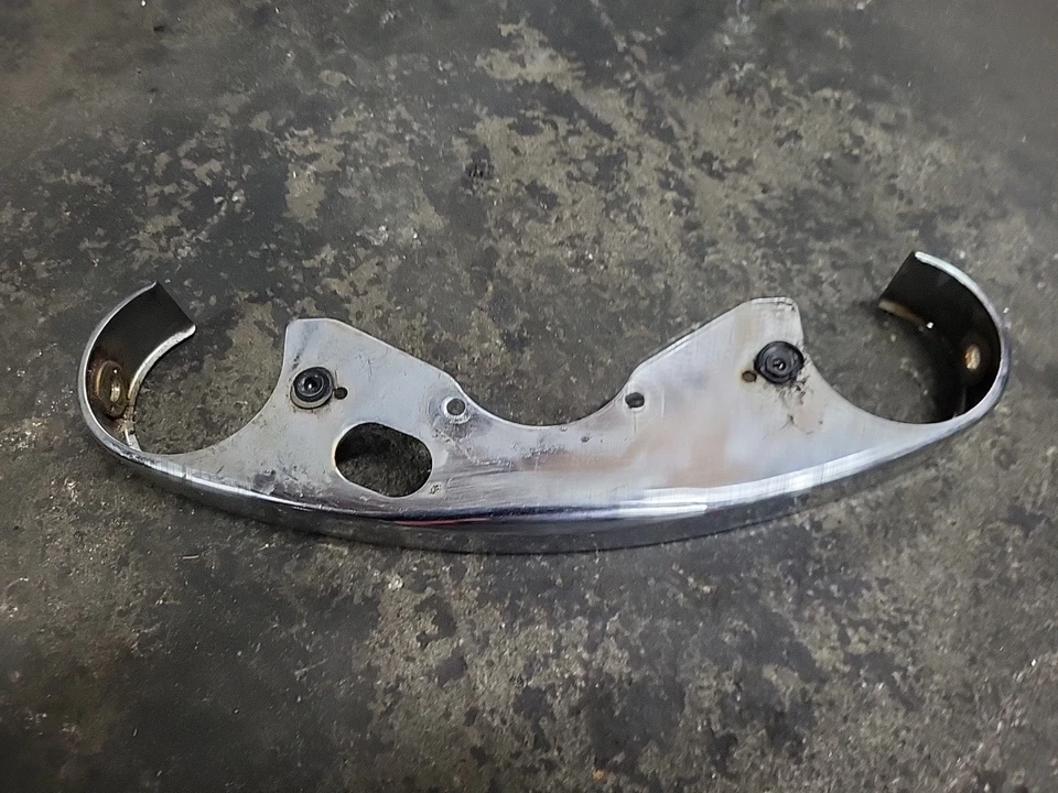 Kawasaki VN1500 L 1996 2004 01 2001 Vulcan VN 1500 cubierta inferior triple árbol Foto 2 de 4