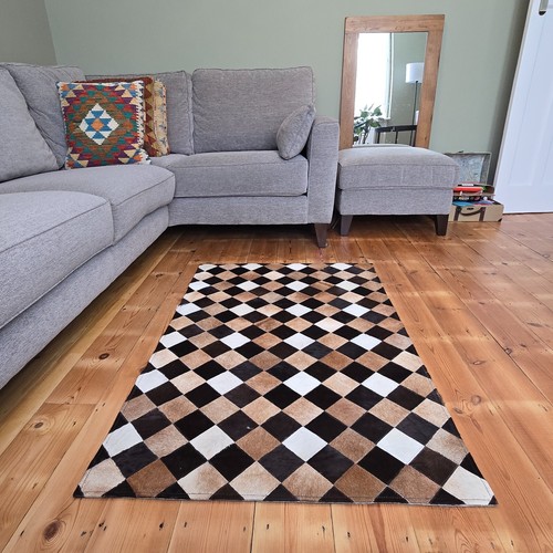 Handmade Patchwork Cowhide Rug, 100% real Leather, Genuine Hair-On Cow Fur Skin - Picture 3 of 9